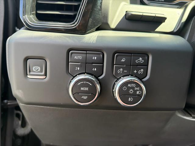 2023 GMC Sierra 1500 4WD Crew Cab Short Box AT4