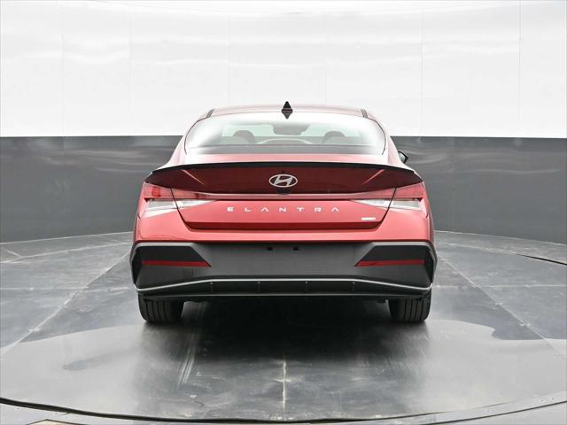 2025 Hyundai Elantra Hybrid SEL Sport