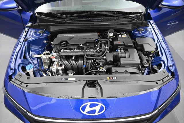 2024 Hyundai Elantra SE