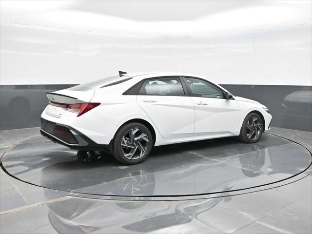 2025 Hyundai Elantra Hybrid SEL Sport