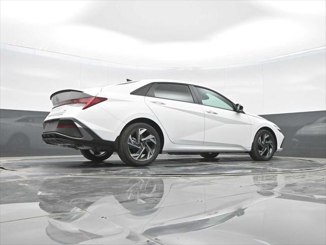 2025 Hyundai Elantra Hybrid SEL Sport