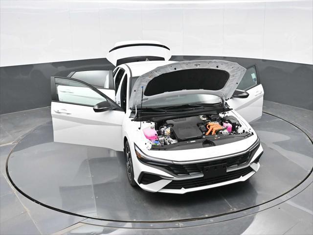 2025 Hyundai Elantra Hybrid SEL Sport