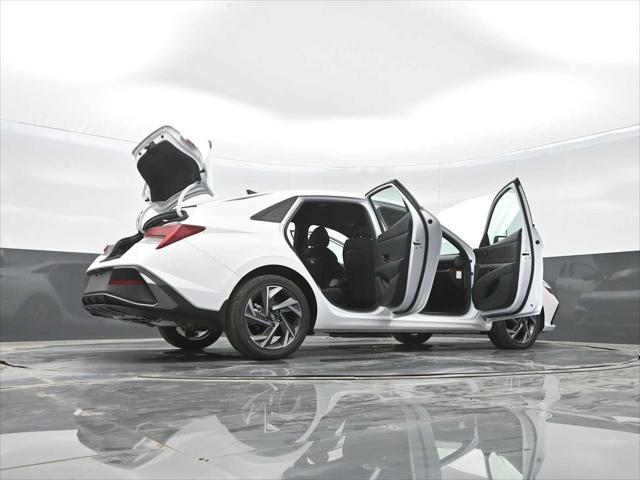 2025 Hyundai Elantra Hybrid SEL Sport
