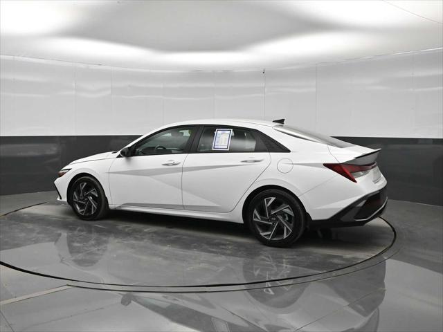 2025 Hyundai Elantra Hybrid SEL Sport
