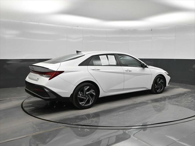 2025 Hyundai Elantra Hybrid SEL Sport