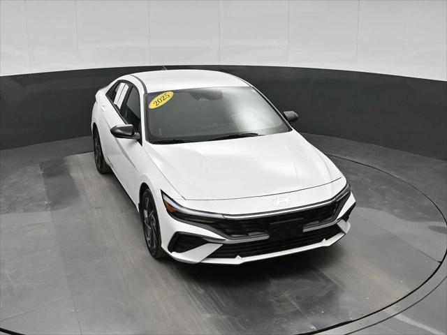 2025 Hyundai Elantra Hybrid SEL Sport