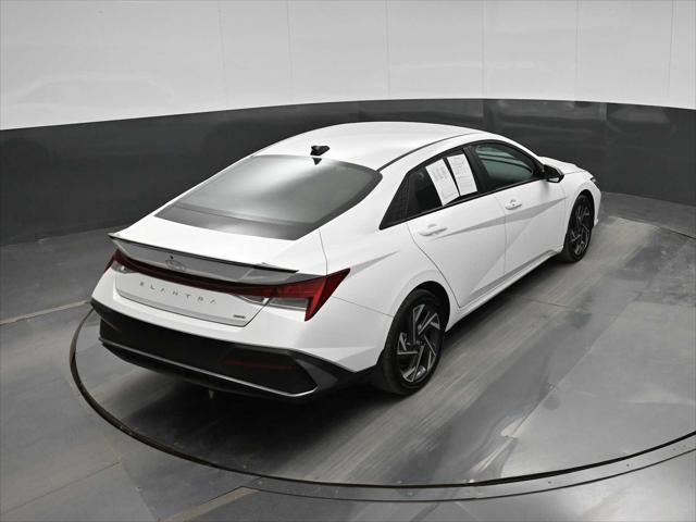 2025 Hyundai Elantra Hybrid SEL Sport