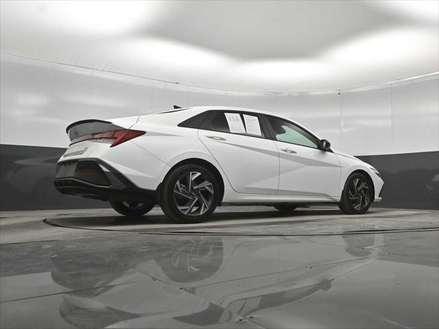 2025 Hyundai Elantra Hybrid SEL Sport