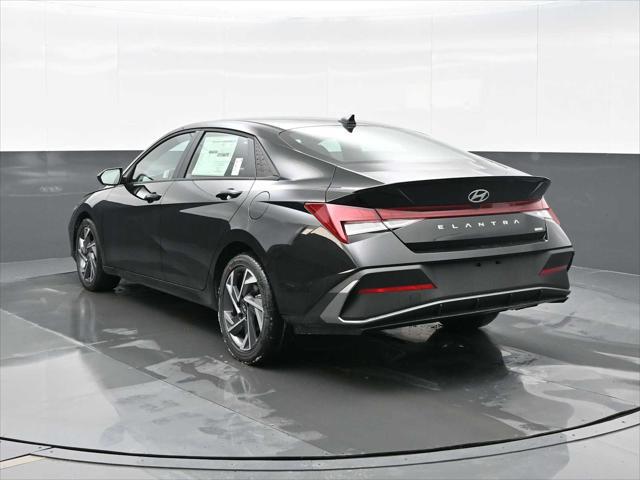 2025 Hyundai Elantra Hybrid SEL Sport