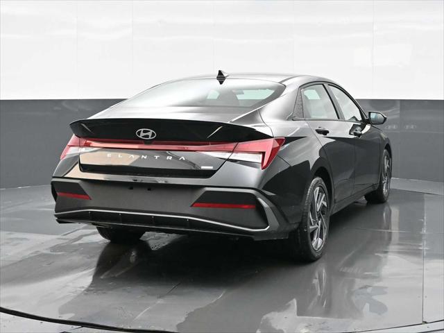 2025 Hyundai Elantra Hybrid SEL Sport