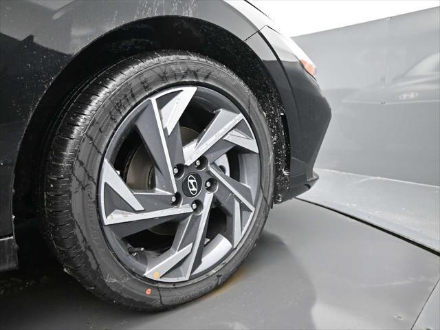 2025 Hyundai Elantra Hybrid SEL Sport