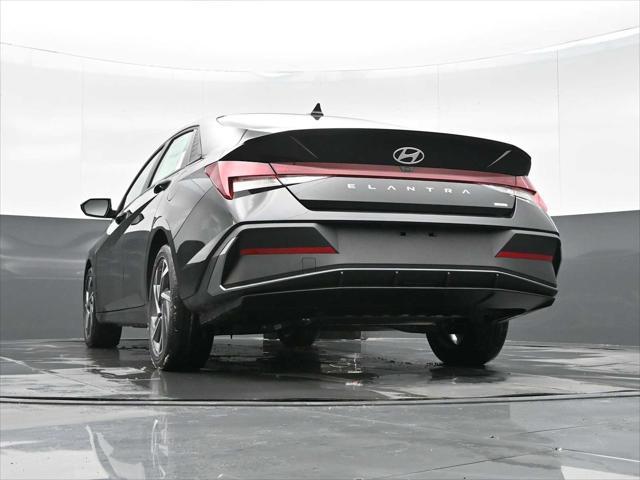 2025 Hyundai Elantra Hybrid SEL Sport