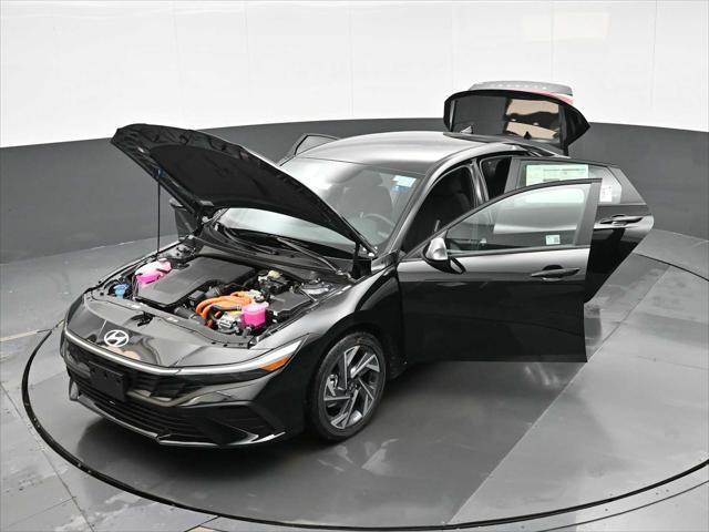 2025 Hyundai Elantra Hybrid SEL Sport