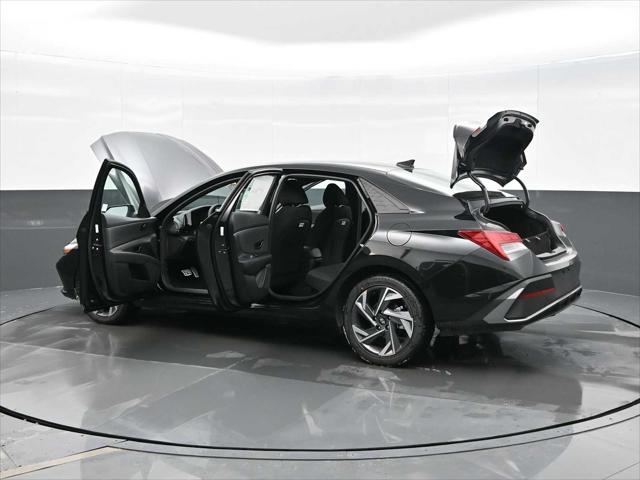 2025 Hyundai Elantra Hybrid SEL Sport