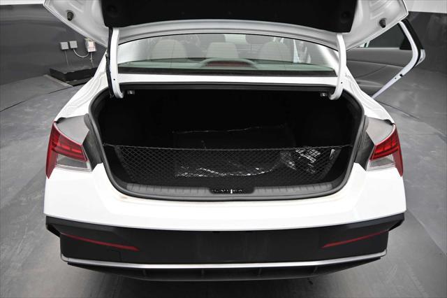 2025 Hyundai Elantra Hybrid SEL Sport