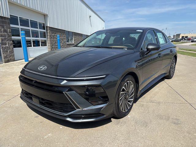 2026 Hyundai Sonata Hybrid Limited