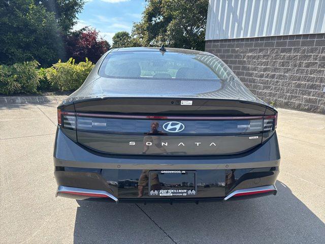2026 Hyundai Sonata Hybrid Limited