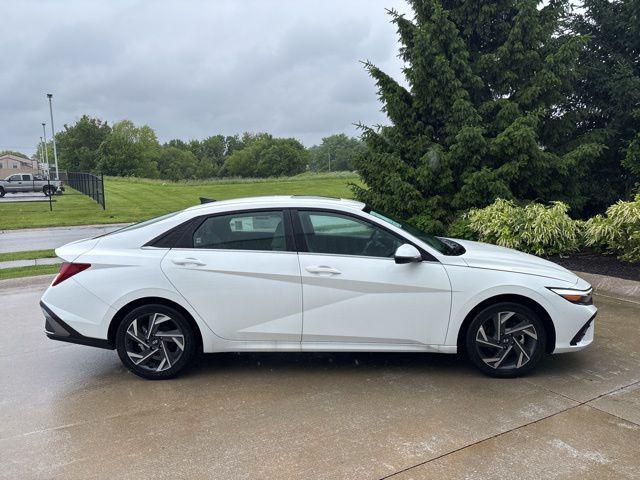 2026 Hyundai Elantra Hybrid Limited