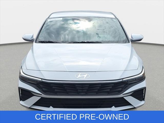 2025 Hyundai Elantra SE