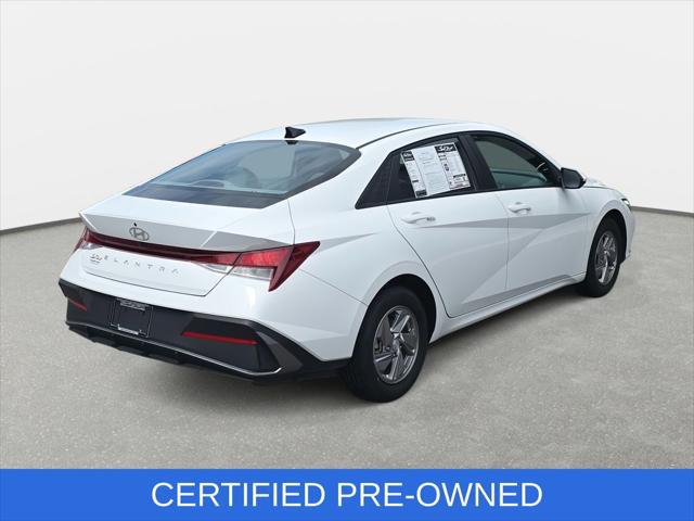 2025 Hyundai Elantra SE