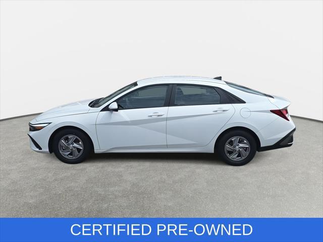 2025 Hyundai Elantra SE
