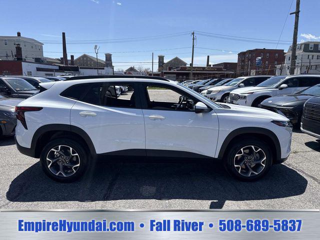 2025 Chevrolet Trax FWD LT