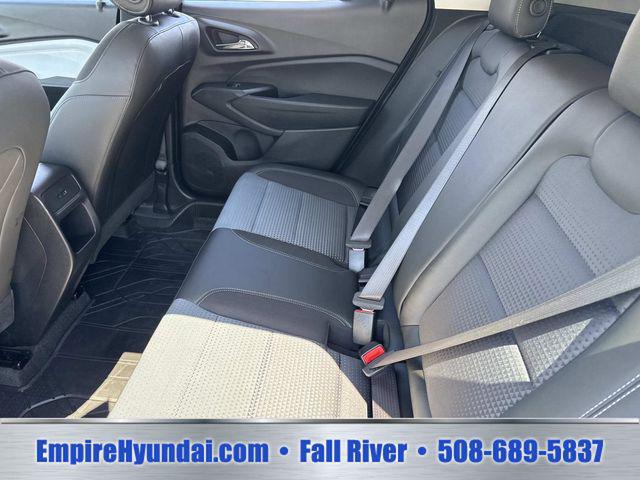 2025 Chevrolet Trax FWD LT