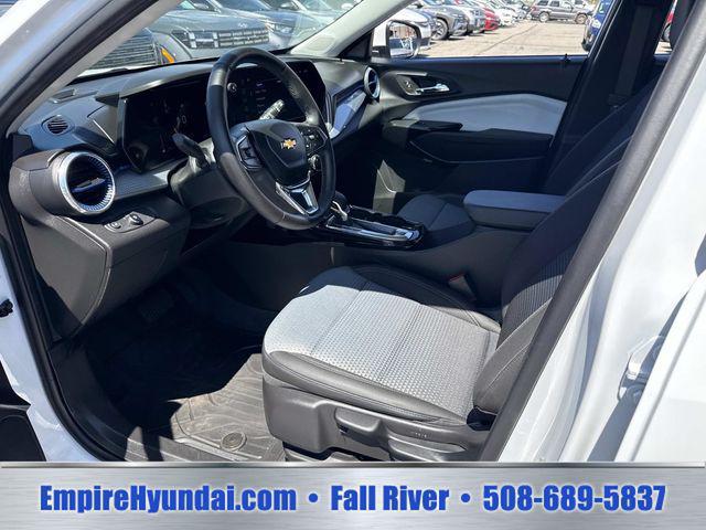 2025 Chevrolet Trax FWD LT