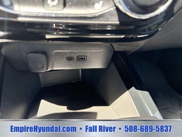 2025 Chevrolet Trax FWD LT