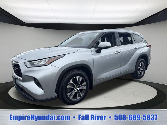 2020 Toyota Highlander XLE for sale in FALL RIVER, MA