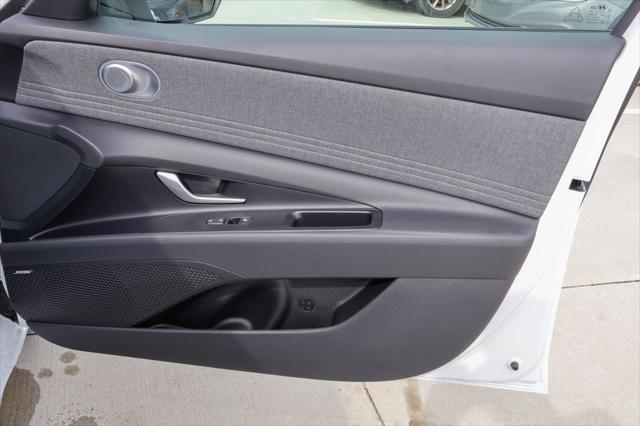 2026 Hyundai Elantra Hybrid Limited