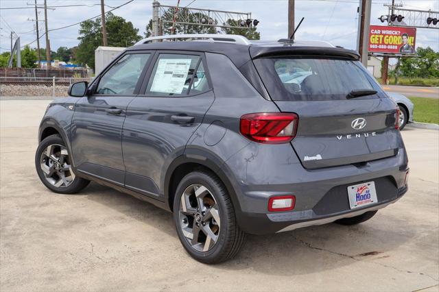 2026 Hyundai Venue SEL w/Two-Tone Roof