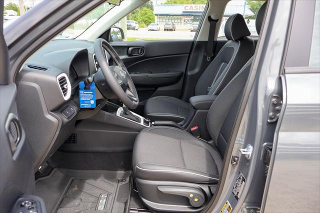 2026 Hyundai Venue SEL w/Two-Tone Roof