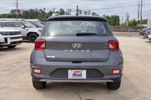 2026 Hyundai Venue SEL w/Two-Tone Roof