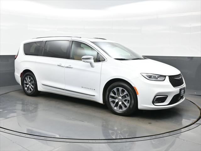 2022 Chrysler Pacifica Hybrid Pinnacle