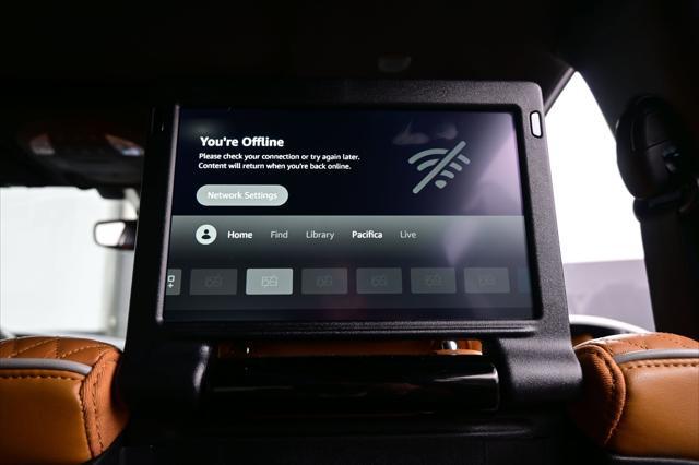2022 Chrysler Pacifica Hybrid Pinnacle