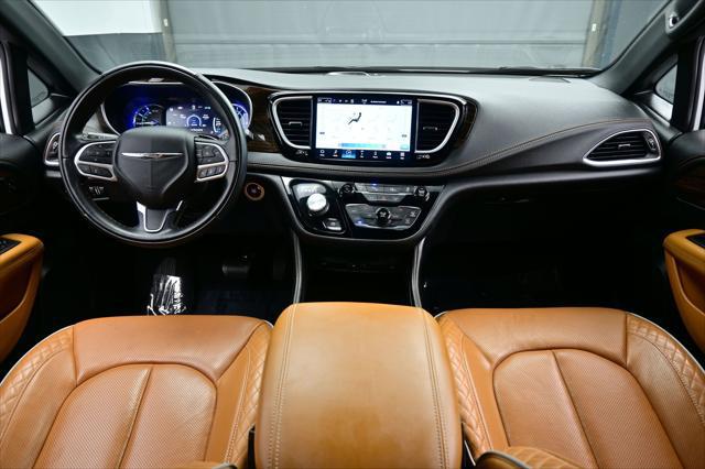 2022 Chrysler Pacifica Hybrid Pinnacle