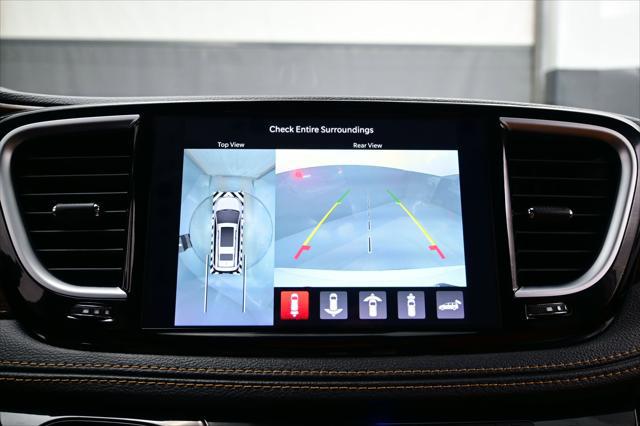 2022 Chrysler Pacifica Hybrid Pinnacle