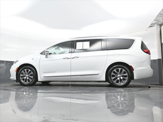 2022 Chrysler Pacifica Hybrid Pinnacle