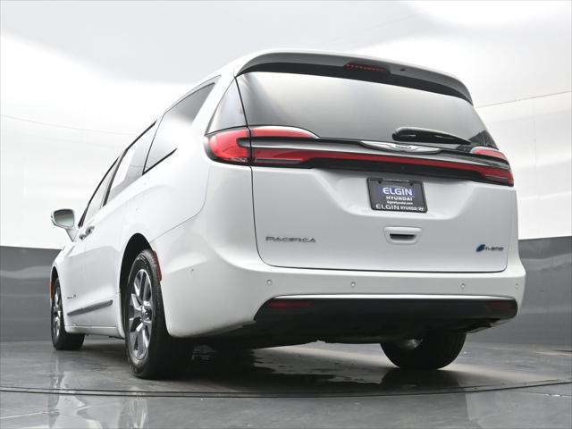 2022 Chrysler Pacifica Hybrid Pinnacle