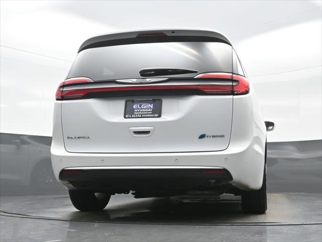 2022 Chrysler Pacifica Hybrid Pinnacle