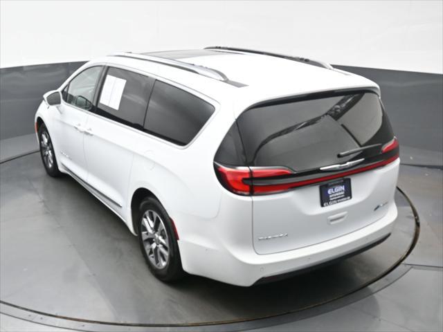 2022 Chrysler Pacifica Hybrid Pinnacle