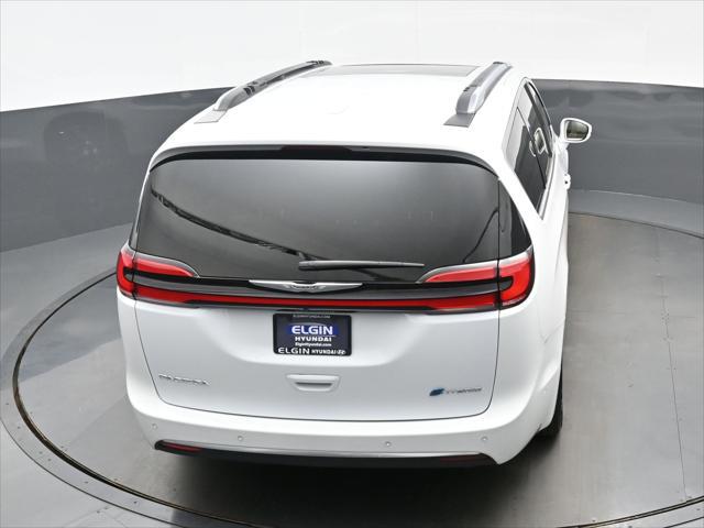 2022 Chrysler Pacifica Hybrid Pinnacle