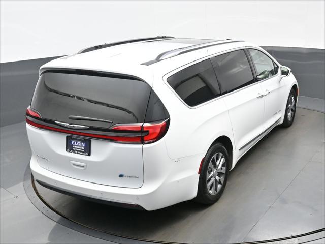 2022 Chrysler Pacifica Hybrid Pinnacle