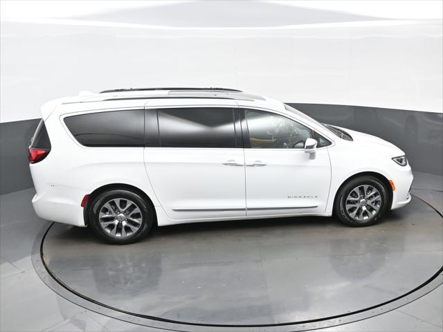 2022 Chrysler Pacifica Hybrid Pinnacle