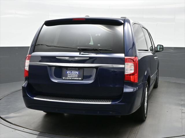 2012 Chrysler Town & Country Touring-L