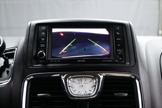 2012 Chrysler Town & Country Touring-L