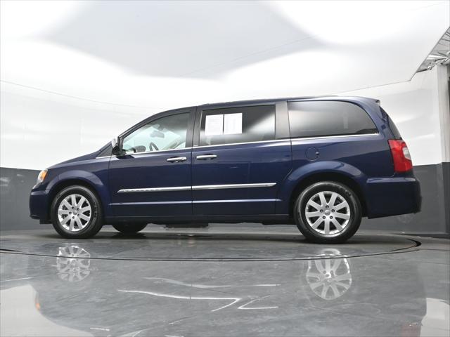 2012 Chrysler Town & Country Touring-L