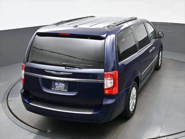2012 Chrysler Town & Country Touring-L