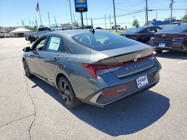 2026 Hyundai Elantra Hybrid SEL Sport